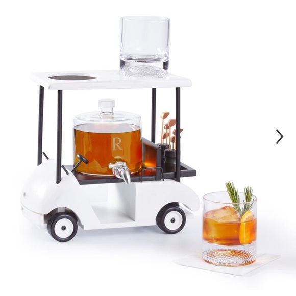 The wine savant golf decanter whiskey decanter and 2 whiskey glasses - Picture 3 of 4